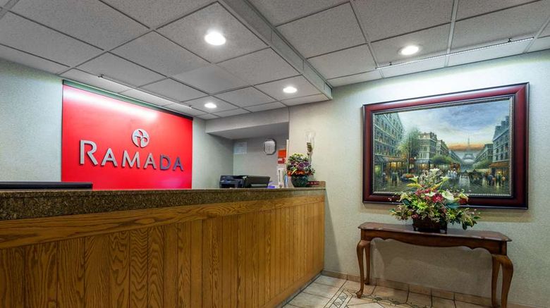 <b>Ramada SeaTac Airport North Lobby</b>. Images powered by <a href="https://iceportal.shijigroup.com/" title="IcePortal" target="_blank">IcePortal</a>.