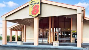Super 8 Kissimmee/Maingate/Orlando Area