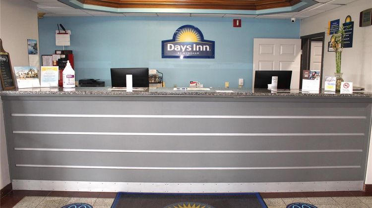 Days Inn Franklin Lobby