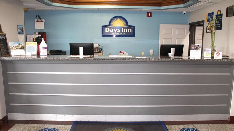 <b>Days Inn Franklin Lobby</b>. Images powered by <a href="https://iceportal.shijigroup.com/" title="IcePortal" target="_blank">IcePortal</a>.