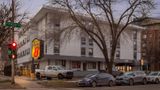 Super 8 Chicago Exterior