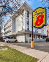 Super 8 Chicago