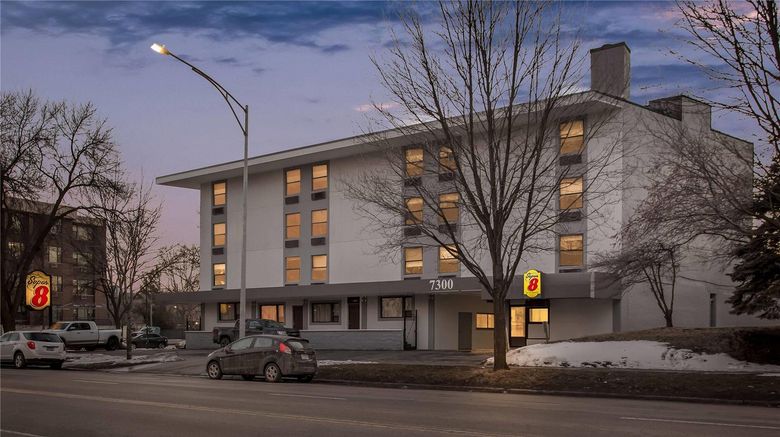 <b>Super 8 Chicago Exterior</b>. Images powered by <a href="https://iceportal.shijigroup.com/" title="IcePortal" target="_blank">IcePortal</a>.