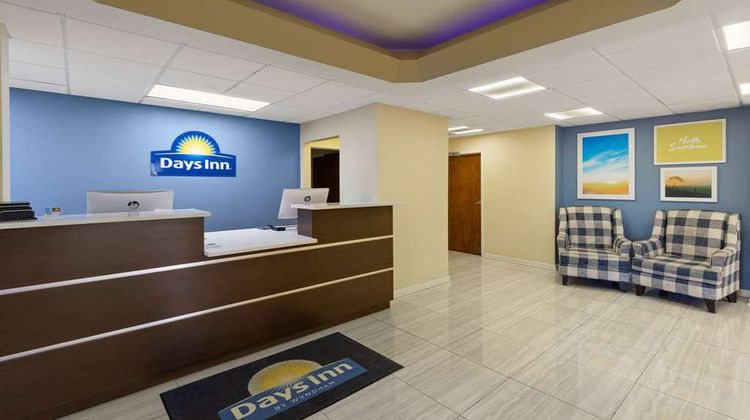 Days Inn Oak Grove/Ft. Campbell Lobby