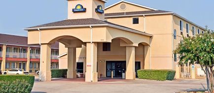 Days Inn Dallas Garland West Exterior
