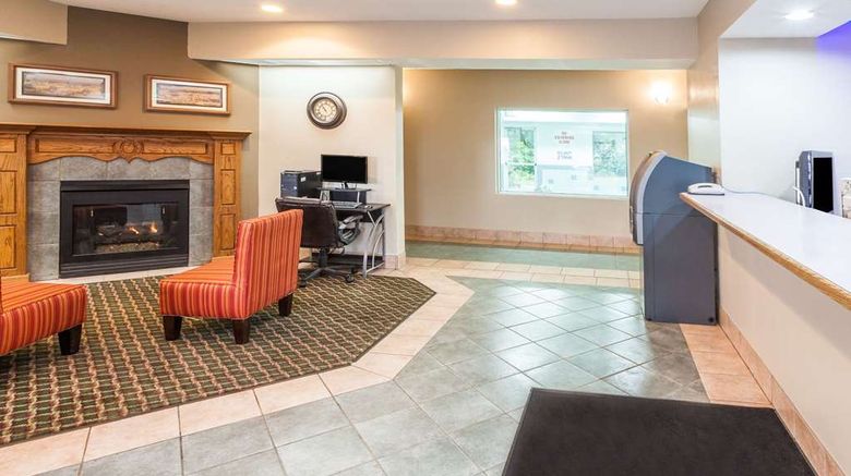Super 8 Valparaiso Lobby. Images powered by <a href="https://iceportal.shijigroup.com" target="_blank" rel="noopener">Ice Portal</a>.