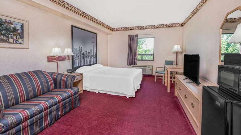 <b>Super 8 Windsor Room</b>. Images powered by <a href="https://iceportal.shijigroup.com/" title="IcePortal" target="_blank">IcePortal</a>.
