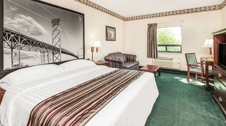 <b>Super 8 Windsor Room</b>. Images powered by <a href="https://iceportal.shijigroup.com/" title="IcePortal" target="_blank">IcePortal</a>.