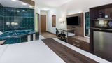 Super 8 Windsor Suite