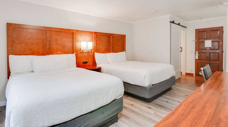 <b>Ramada by Wyndham Mountain View Room</b>. Images powered by <a href="https://iceportal.shijigroup.com/" title="IcePortal" target="_blank">IcePortal</a>.