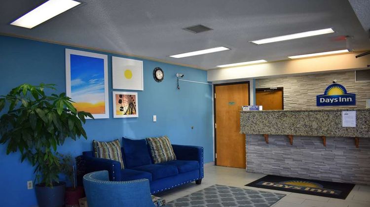 Days Inn of Reidsville Lobby