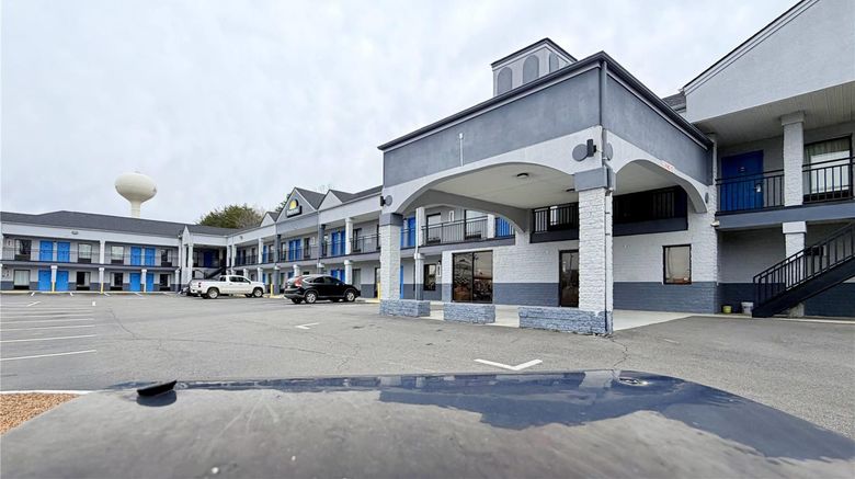 <b>Days Inn of Reidsville Exterior</b>. Images powered by <a href="https://iceportal.shijigroup.com/" title="IcePortal" target="_blank">IcePortal</a>.
