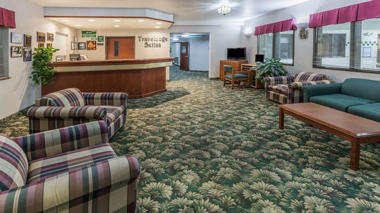 Travelodge Suites Newberg Lobby