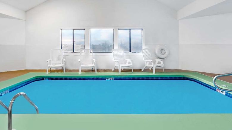 <b>Days Inn Concordia Pool</b>. Images powered by <a href="https://iceportal.shijigroup.com/" title="IcePortal" target="_blank">IcePortal</a>.