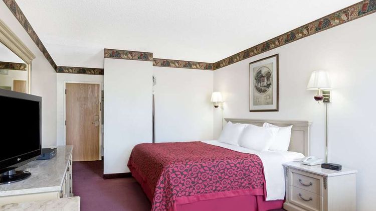 Days Inn Concordia Room
