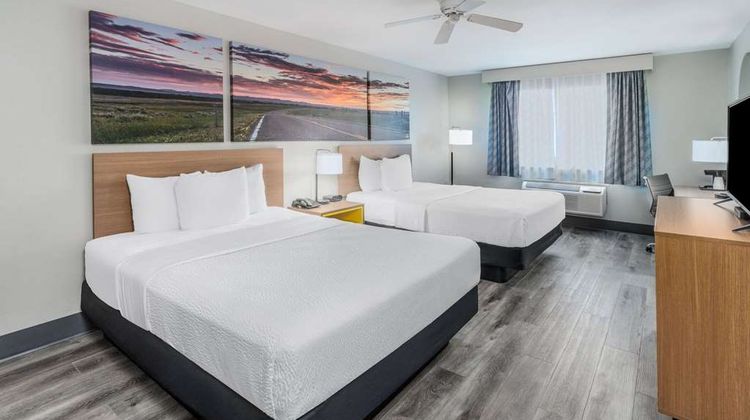 Days Inn Lamar Room