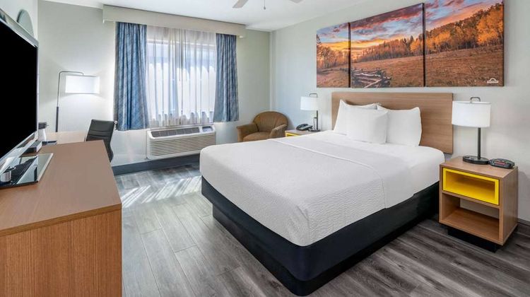 Days Inn Lamar Room