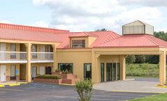 Super 8 Madison/Ridgeland Area