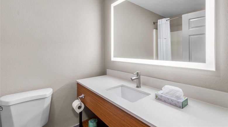 <b>Days Inn & Suites Ridgeland Suite</b>. Images powered by <a href="https://iceportal.shijigroup.com/" title="IcePortal" target="_blank">IcePortal</a>.