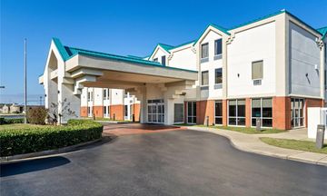 Days Inn & Suites Ridgeland