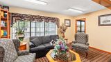 <b>Days Inn Lexington Lobby</b>. Images powered by <a href="https://iceportal.shijigroup.com/" title="IcePortal" target="_blank">IcePortal</a>.