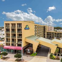 Days Inn Virginia Beach at the Beach