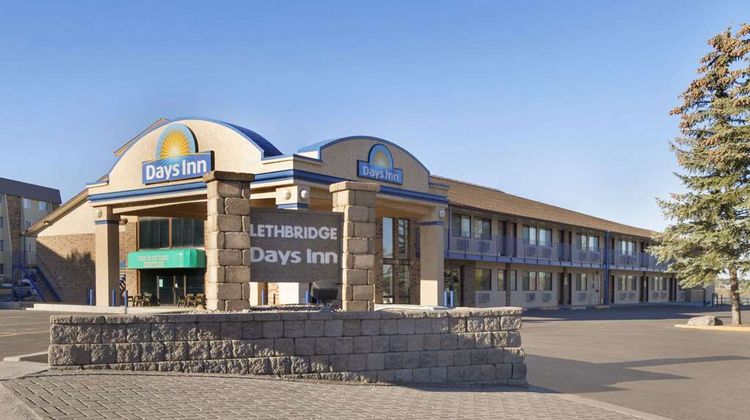 Days Inn Lethbridge Exterior