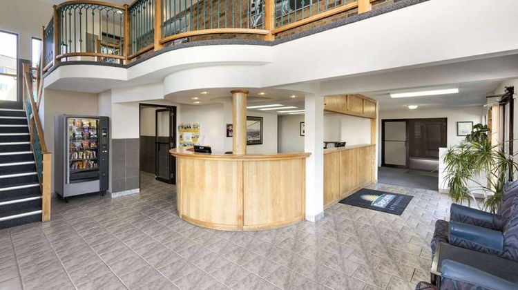 Days Inn Lethbridge Lobby