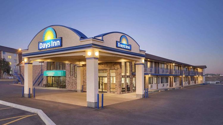 Days Inn Lethbridge Exterior