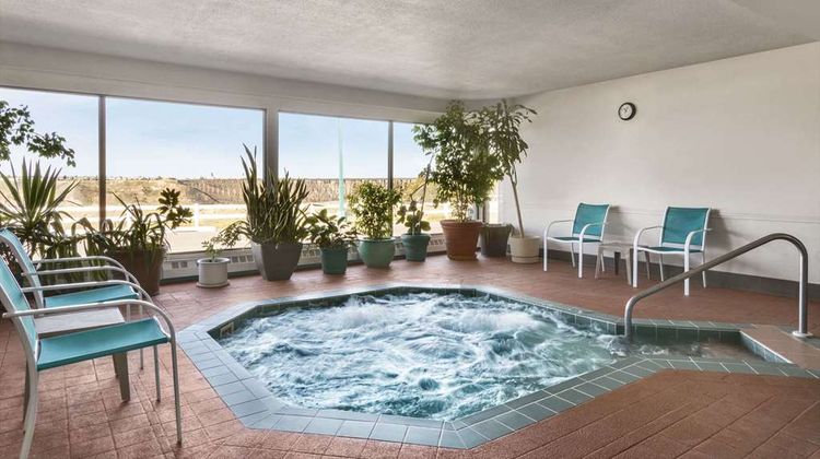 Days Inn Lethbridge Pool