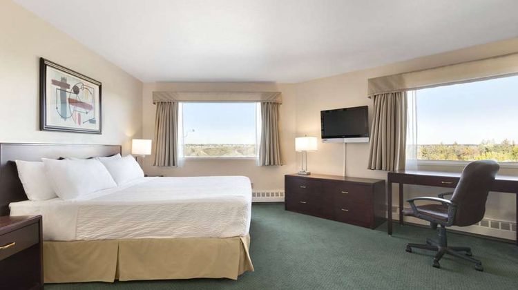 Days Inn Lethbridge Suite