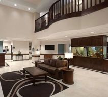 Wingate by Wyndham Hotel & Conf Ctr Lobby