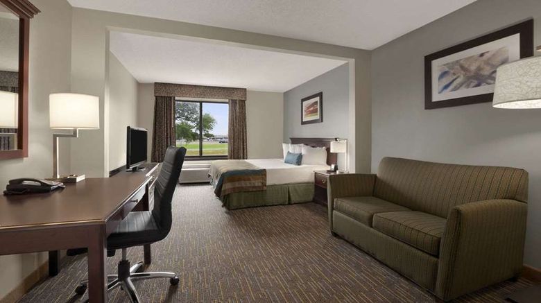 <b>Wingate by Wyndham Hotel & Conf Ctr Room</b>. Images powered by <a href="https://iceportal.shijigroup.com/" title="IcePortal" target="_blank">IcePortal</a>.