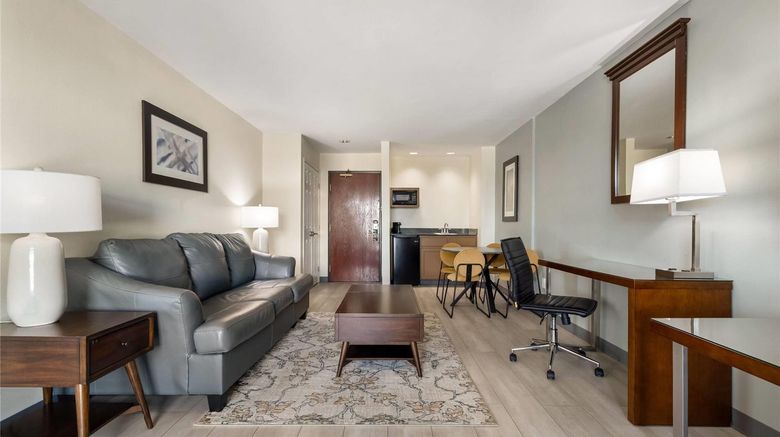 <b>Wingate by Wyndham Hotel & Conf Ctr Suite</b>. Images powered by <a href="https://iceportal.shijigroup.com/" title="IcePortal" target="_blank">IcePortal</a>.