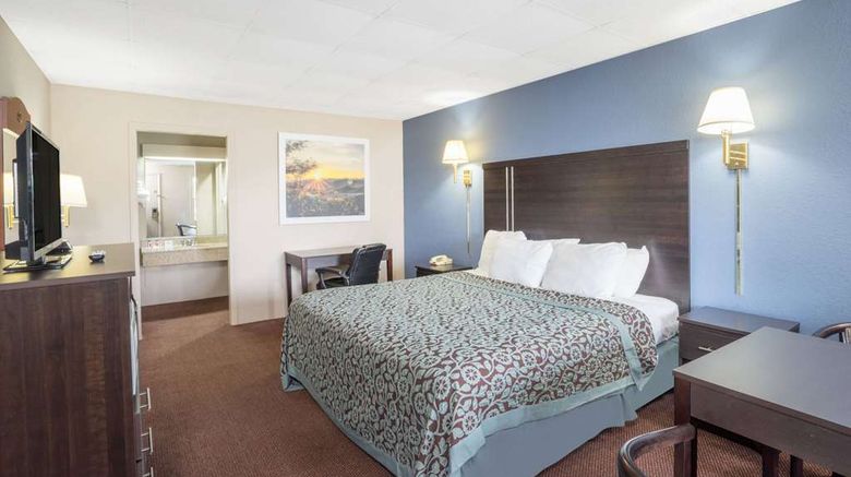 <b>Days Inn Lincolnton Room</b>. Images powered by <a href="https://iceportal.shijigroup.com/" title="IcePortal" target="_blank">IcePortal</a>.