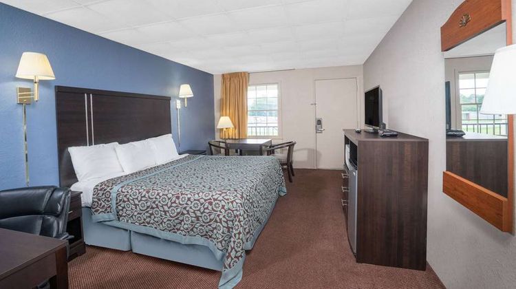 Days Inn Lincolnton Room