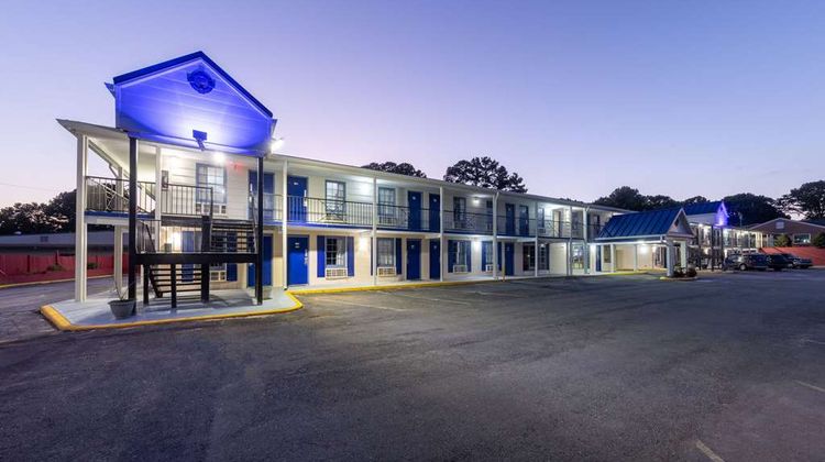 Days Inn Lincolnton Exterior