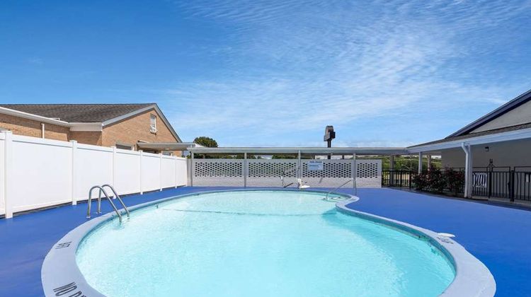 Days Inn Lincolnton Pool
