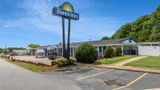 <b>Days Inn Lincolnton Exterior</b>. Images powered by <a href="https://iceportal.shijigroup.com/" title="IcePortal" target="_blank">IcePortal</a>.