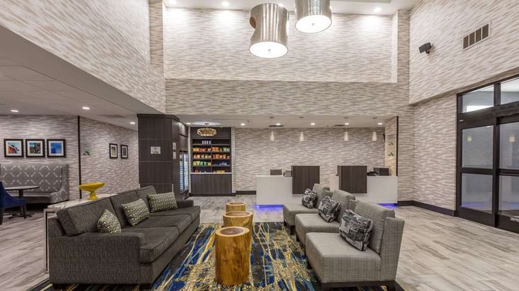 Wingate by Wyndham Dallas Love Field Lobby
