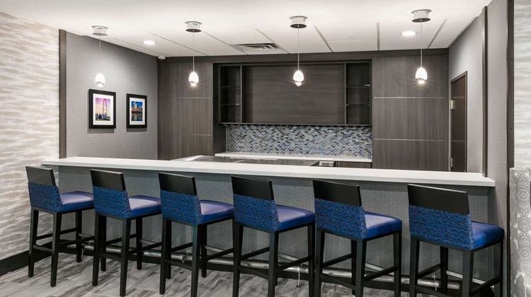 Wingate by Wyndham Dallas Love Field Restaurant