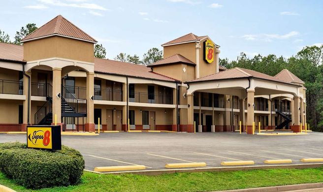 Super 8 Pearl/Jackson/East Exterior