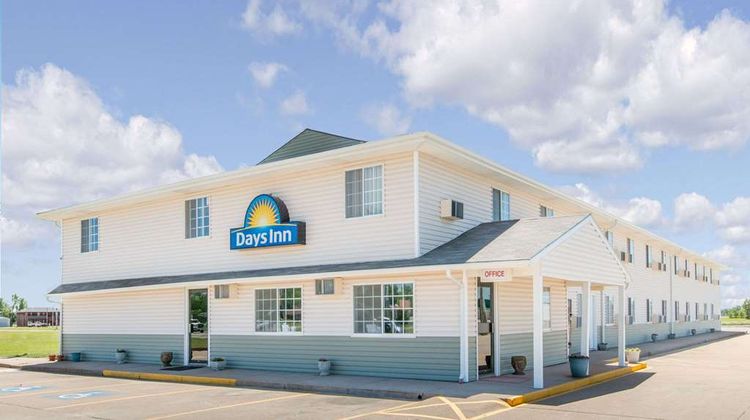 Days Inn Great Bend Exterior