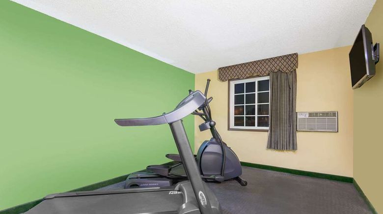 <b>Days Inn Great Bend Health</b>. Images powered by <a href="https://iceportal.shijigroup.com/" title="IcePortal" target="_blank">IcePortal</a>.