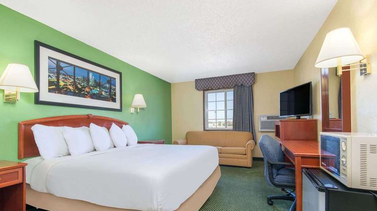 Days Inn Great Bend Room