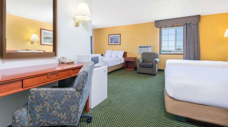 Days Inn Great Bend Room