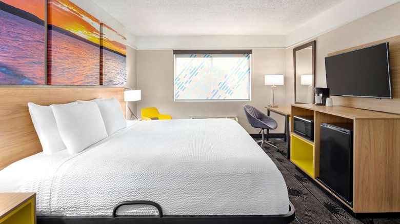 <b>Days Inn Kansas City Intl Airport Suite</b>. Images powered by <a href="https://iceportal.shijigroup.com/" title="IcePortal" target="_blank">IcePortal</a>.