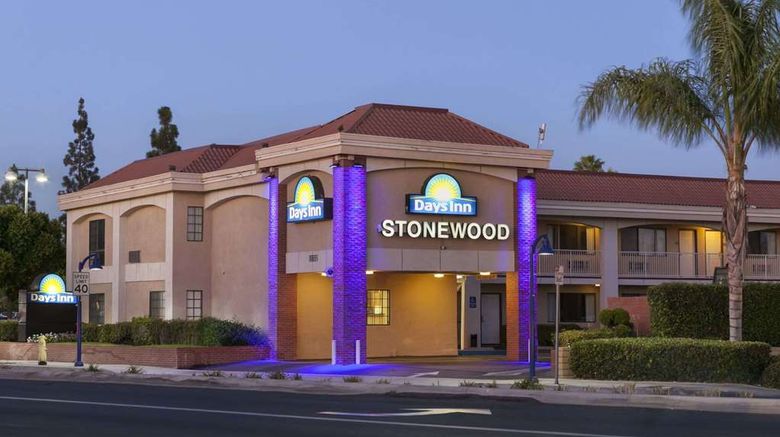 <b>Days Inn Downey Exterior</b>. Images powered by <a href="https://iceportal.shijigroup.com/" title="IcePortal" target="_blank">IcePortal</a>.