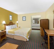 Days Inn Biscoe Room
