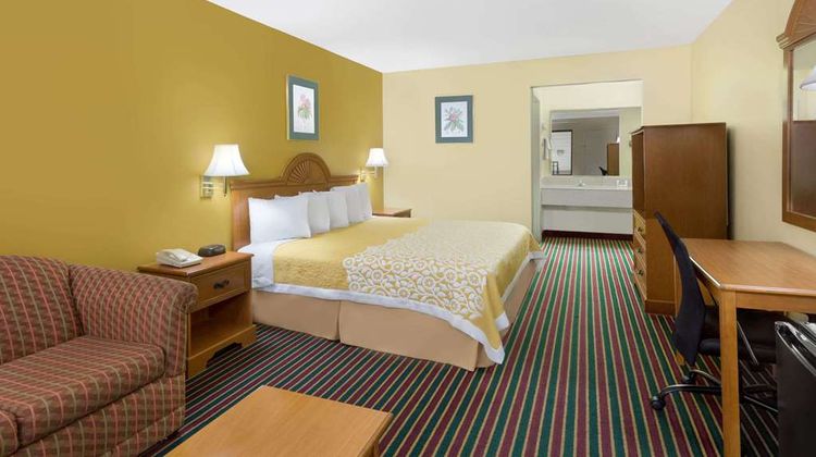 Days Inn Biscoe Room